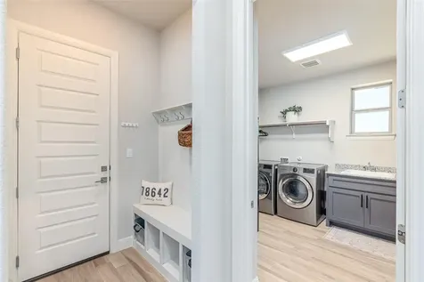 117 Junes Meadow Liberty Hill TX 78642