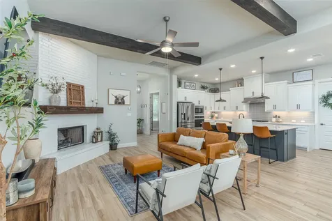 117 Junes Meadow Liberty Hill TX 78642