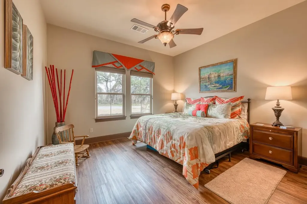 178 Sleepy Oaks Drive Kingsland TX 78639