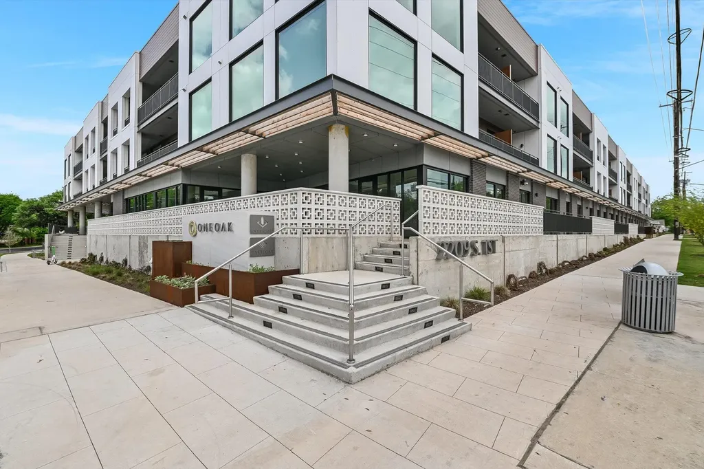 2209 South Street Austin TX 78704