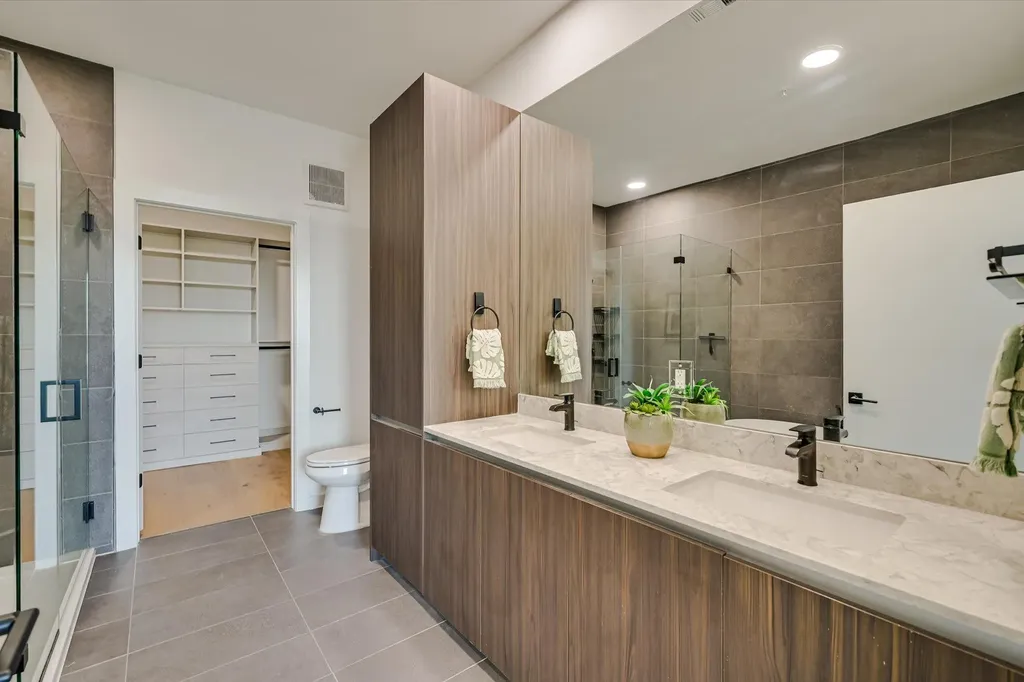 2209 South Street Austin TX 78704