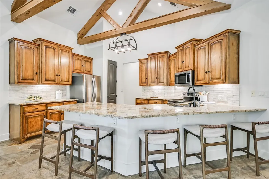 228 Neal Drive Liberty Hill TX 78642