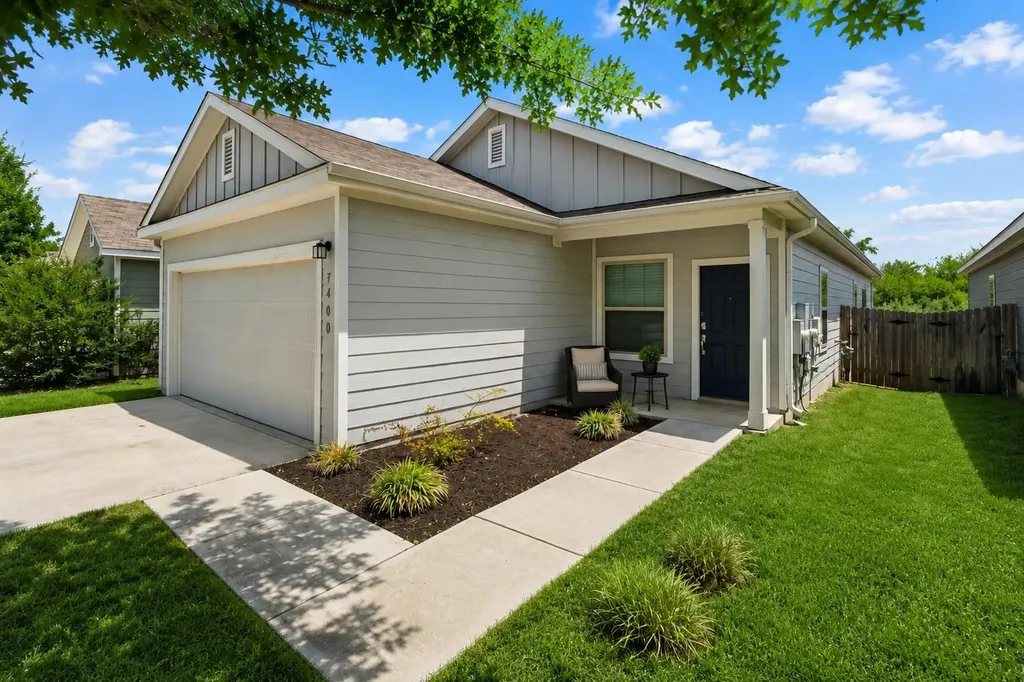7400 Tonka Lane Austin TX 78744