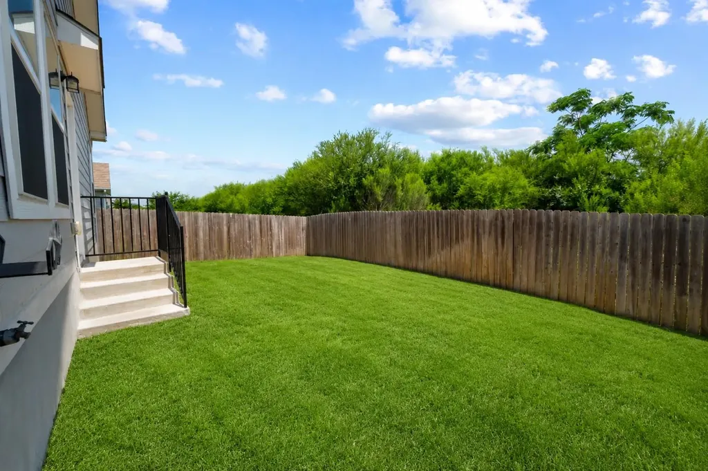 7400 Tonka Lane Austin TX 78744