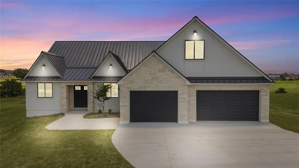 224 Sandia Loop Kingsland TX 78639