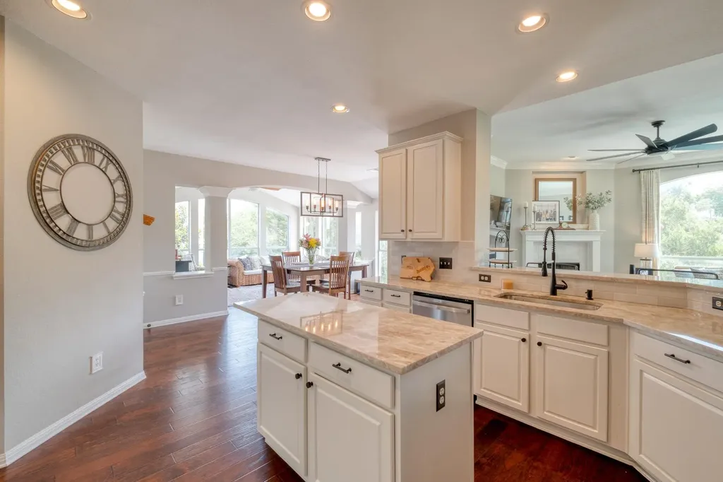 8302 Sunburst Parkway Round Rock TX 78681