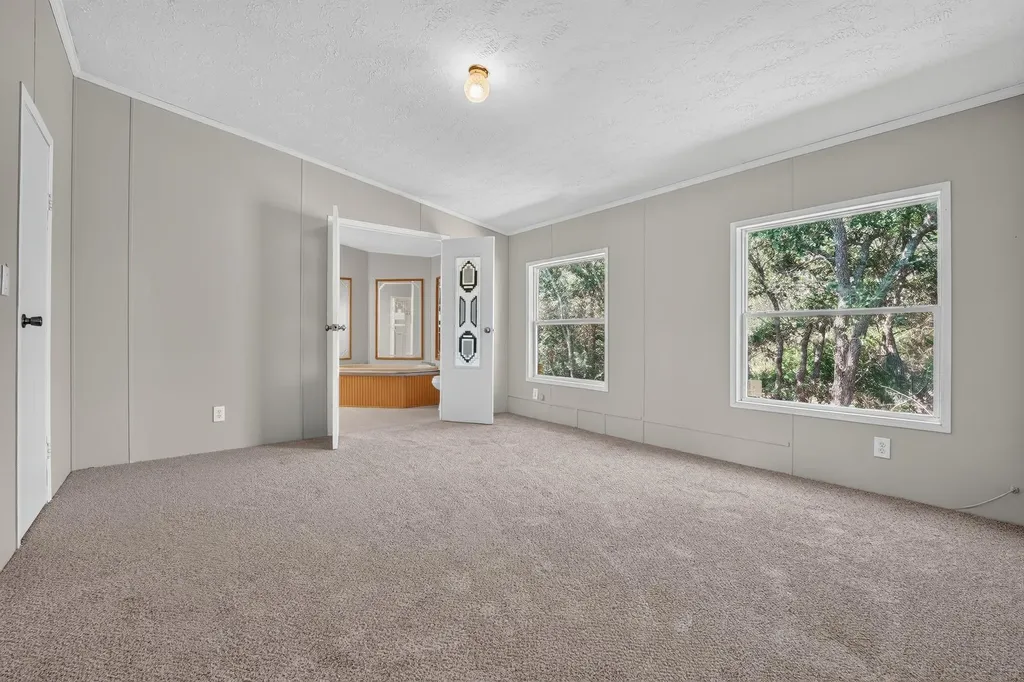 140 Oak Mesa San Marcos TX 78666