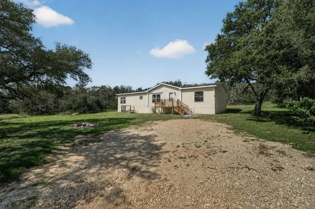 140 Oak Mesa San Marcos TX 78666