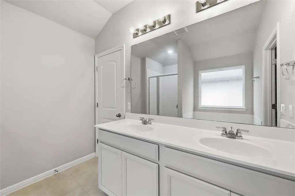 2520 Roosevelt Road Leander TX 78641