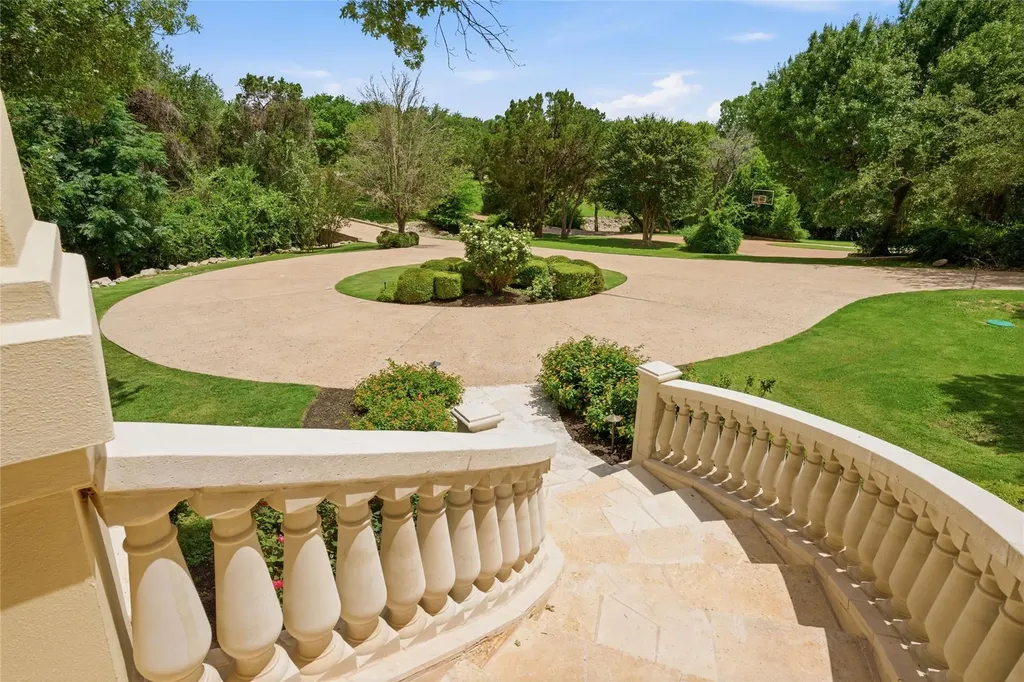 4626 High Gate Drive Austin TX 78730