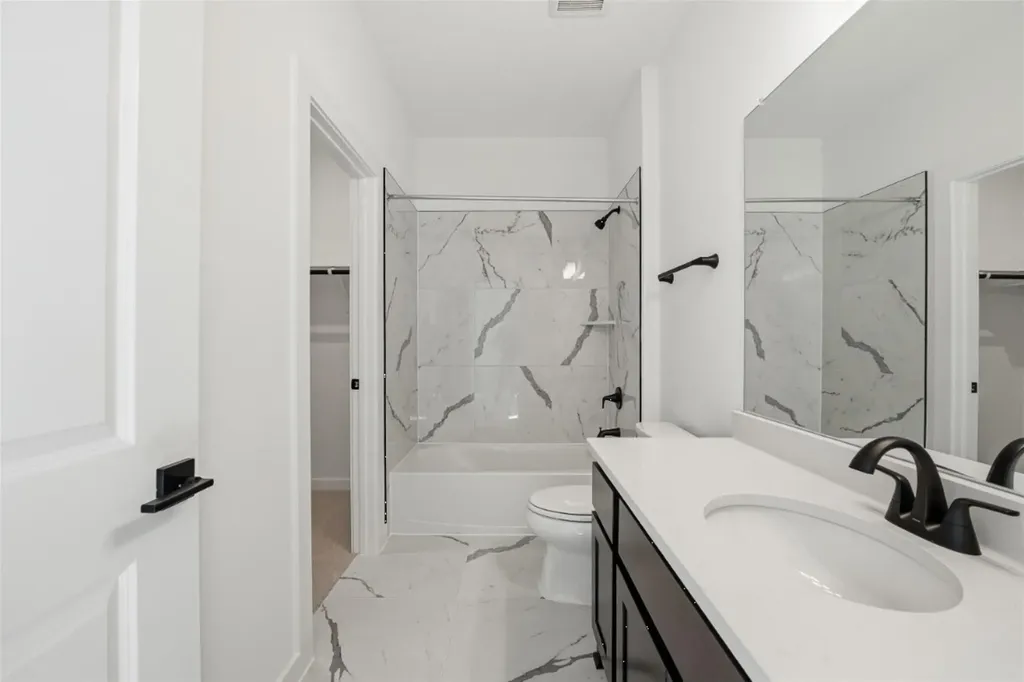 2413 Vittoria View Leander TX 78641