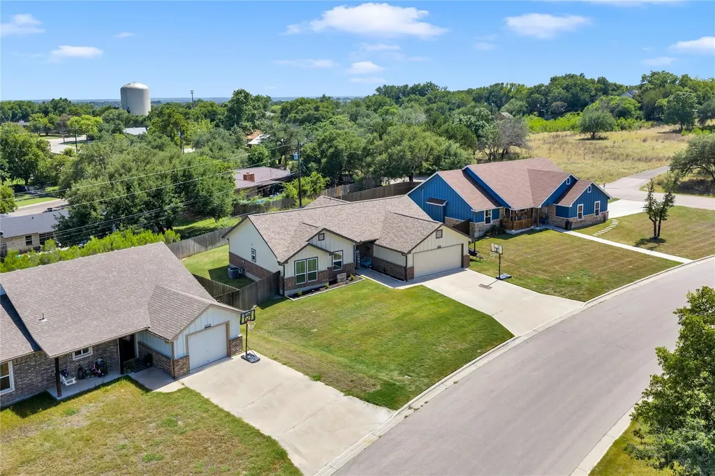 1106 Limestone Drive Lampasas TX 76550