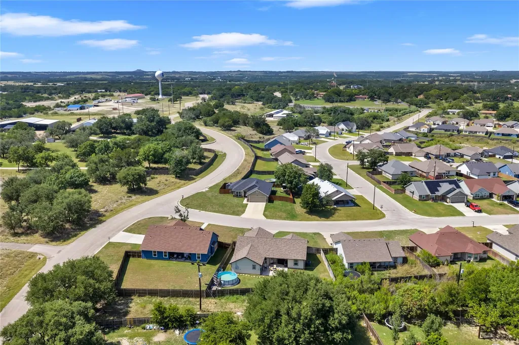 1106 Limestone Drive Lampasas TX 76550