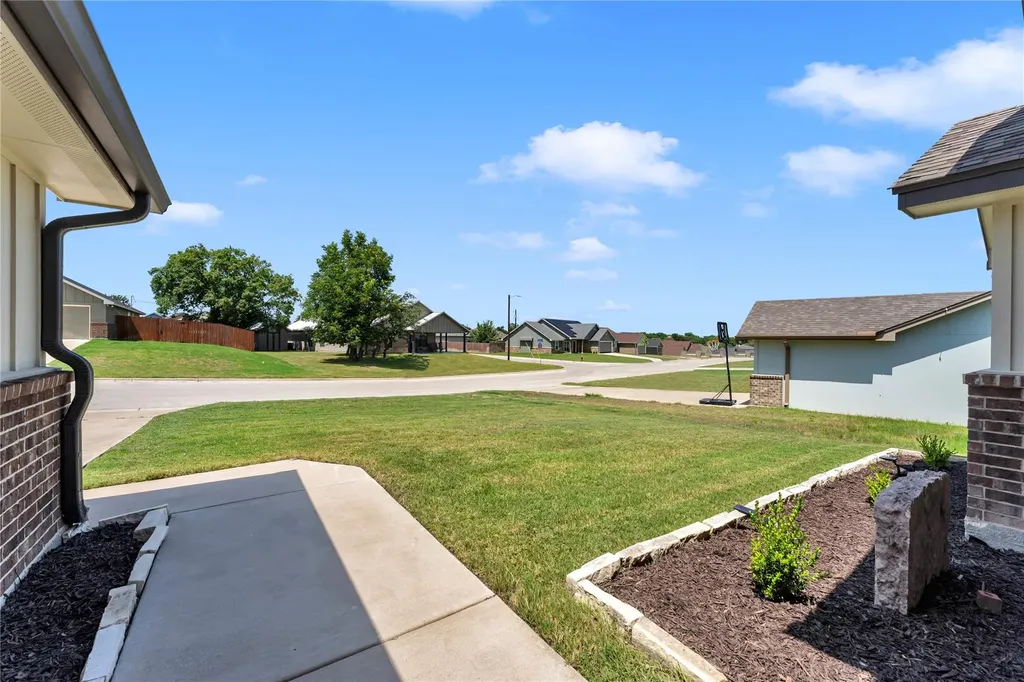1106 Limestone Drive Lampasas TX 76550