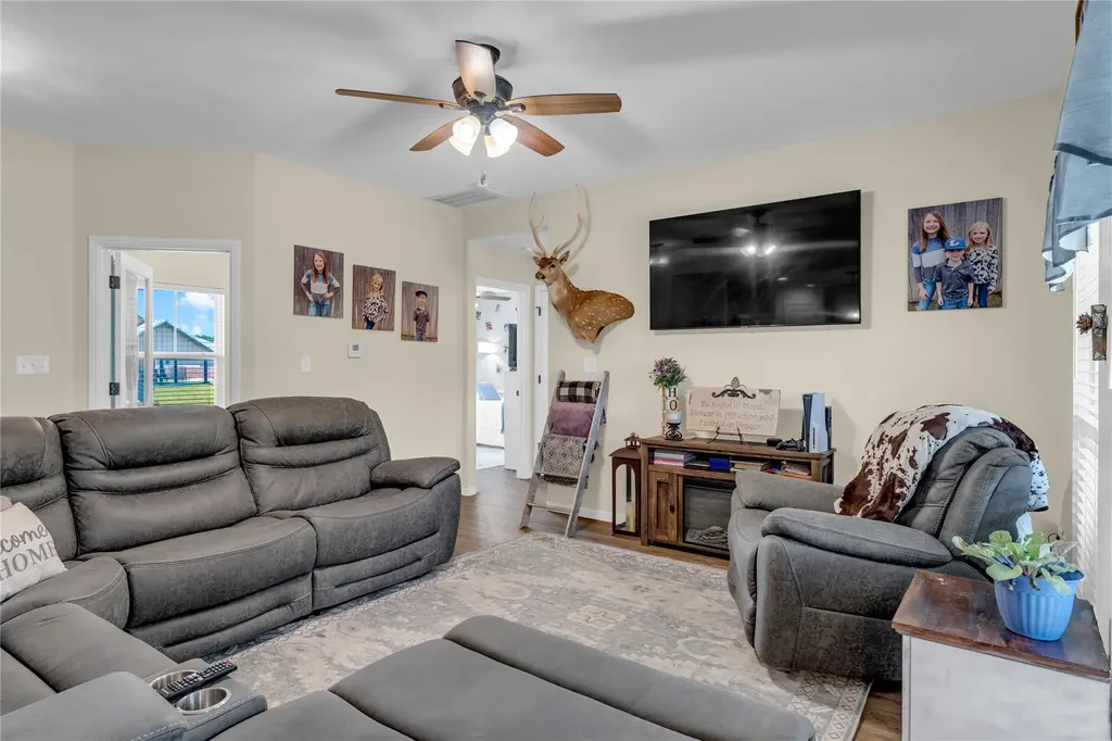 1106 Limestone Drive Lampasas TX 76550