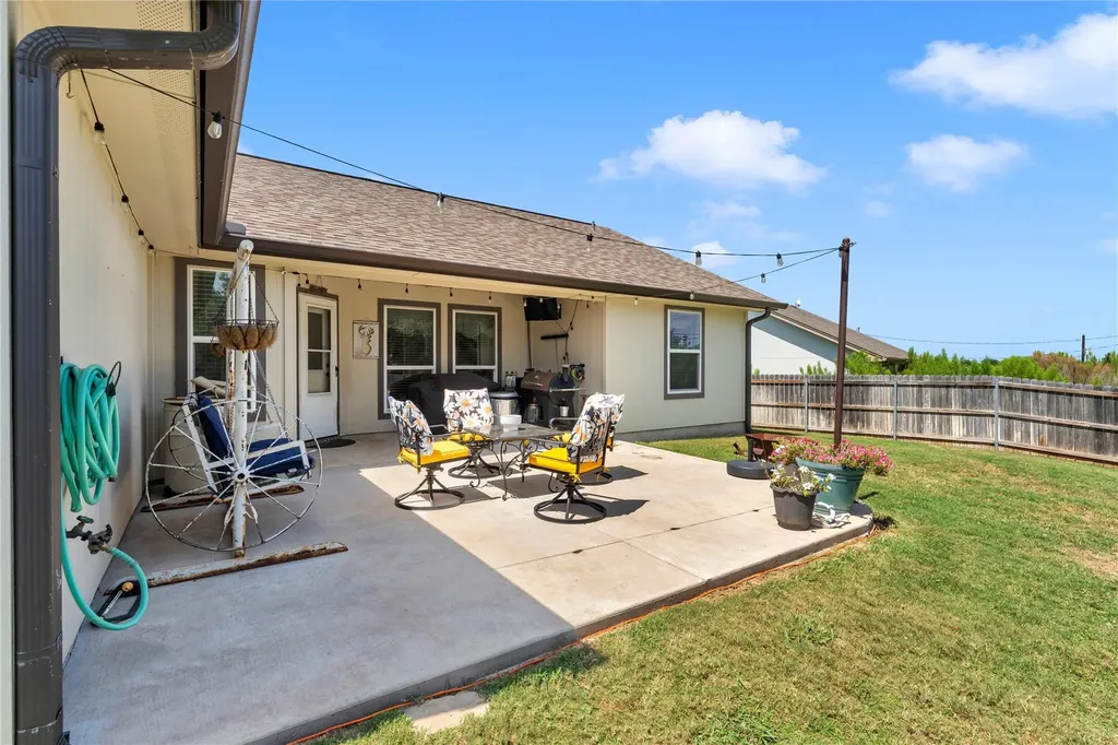 1106 Limestone Drive Lampasas TX 76550