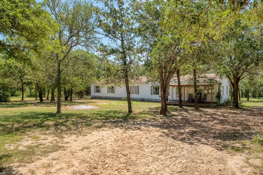 229 Green Mountain Drive Cedar Creek TX 78612