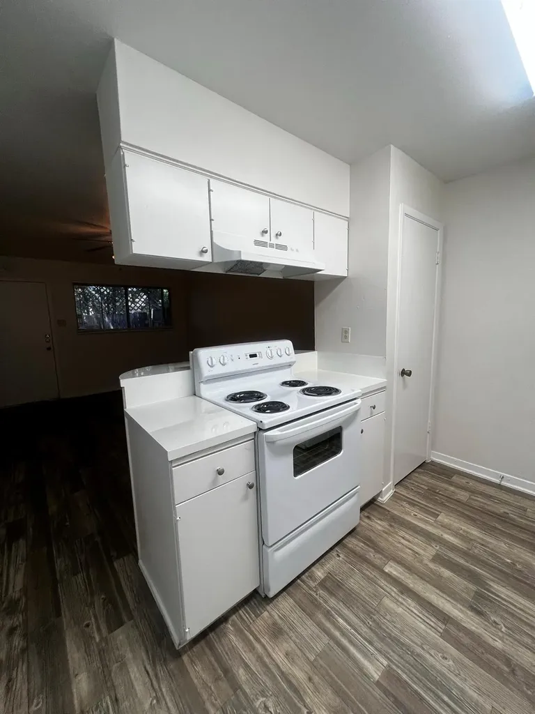 1037 E 44th Street Austin TX 78751
