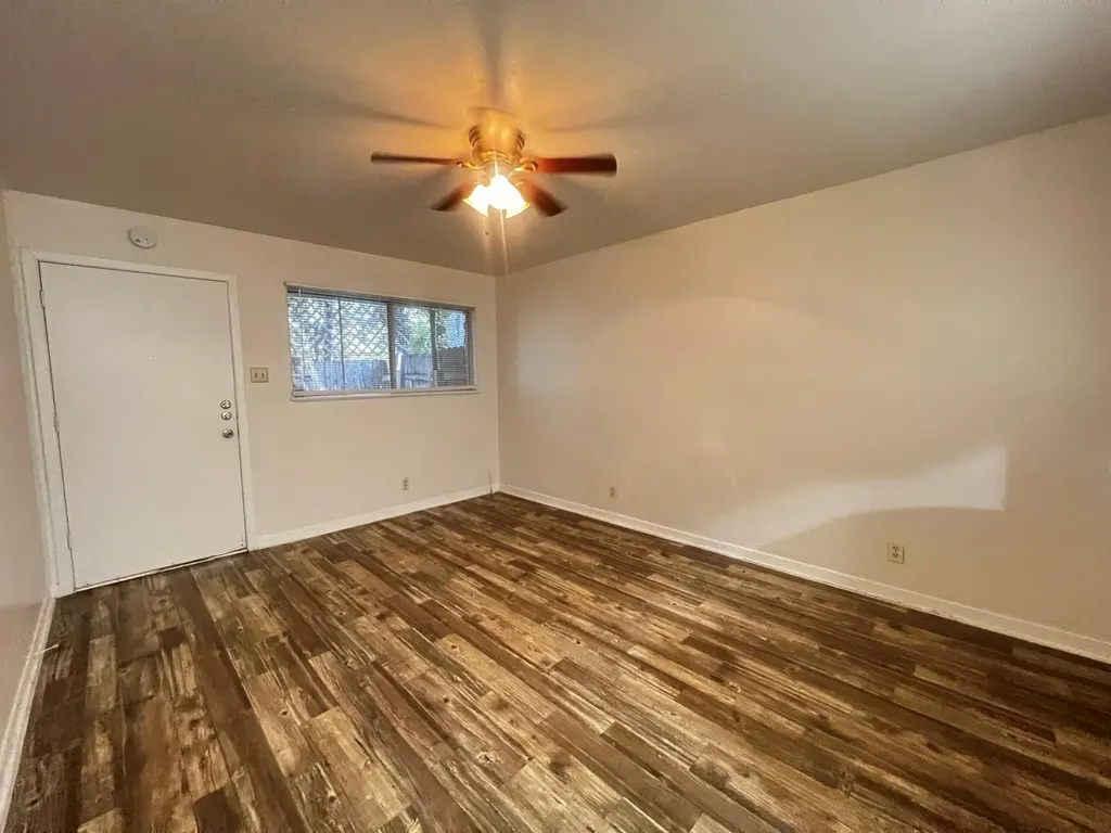 1037 E 44th Street Austin TX 78751