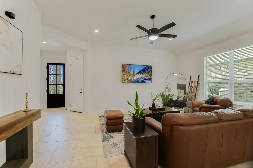 972 Leaning Oak Lane Georgetown TX 78628