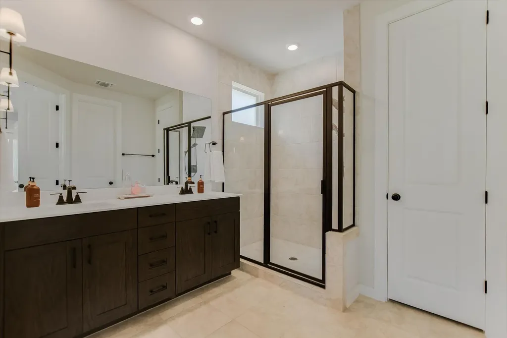 972 Leaning Oak Lane Georgetown TX 78628