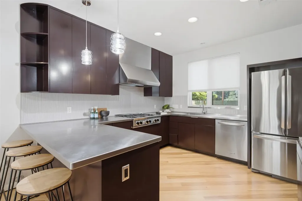 206 E 43rd Street Austin TX 78751
