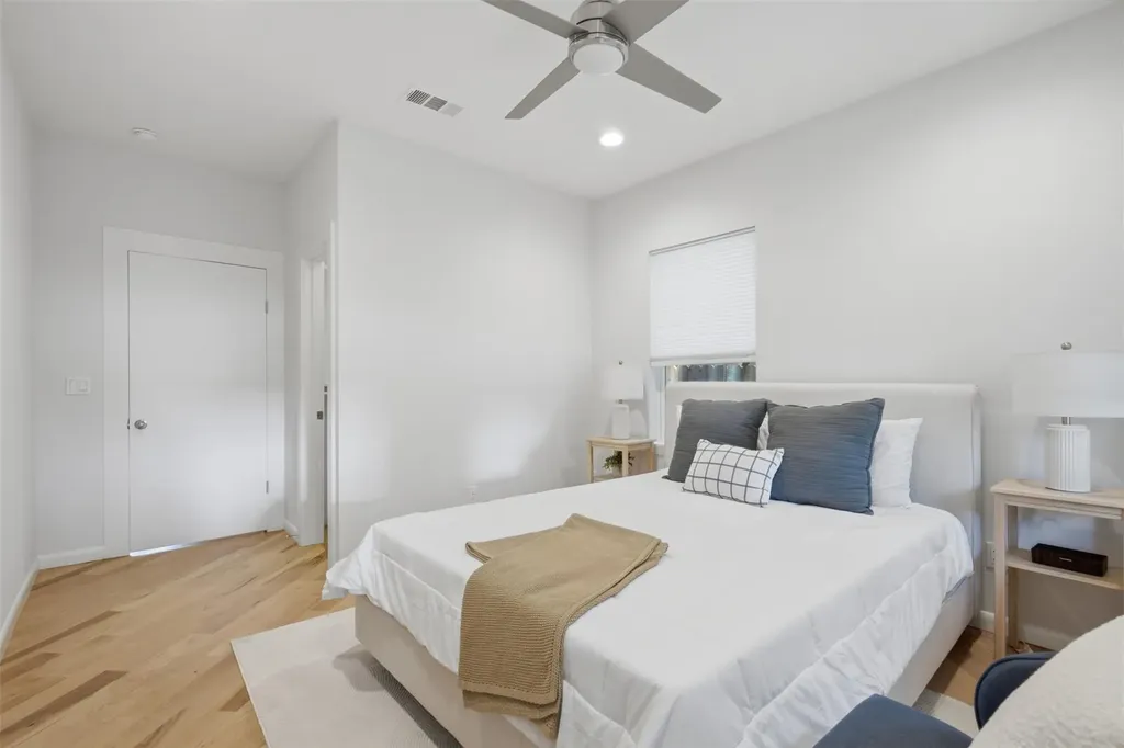 206 E 43rd Street Austin TX 78751