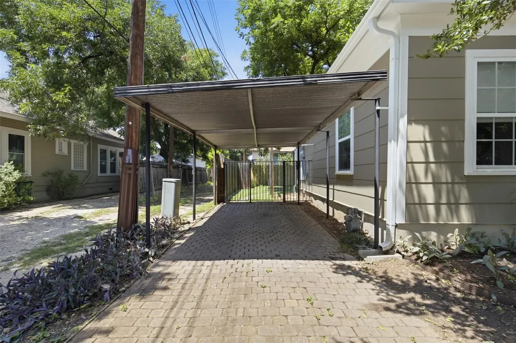 206 E 43rd Street Austin TX 78751