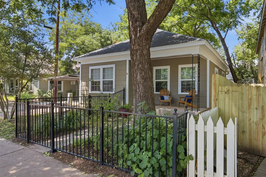 206 E 43rd Street Austin TX 78751
