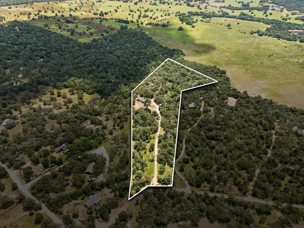 260 Dickerson Lane Elgin TX 78621