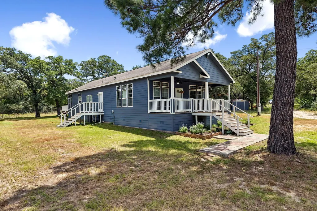 260 Dickerson Lane Elgin TX 78621