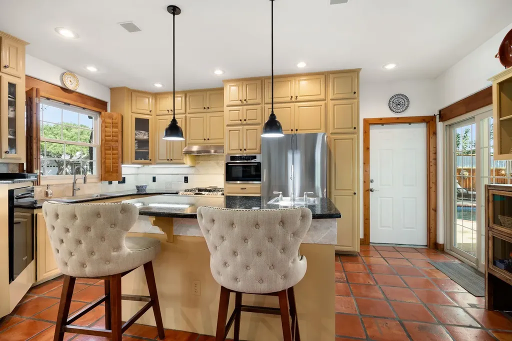 301 Riverview Drive Georgetown TX 78628