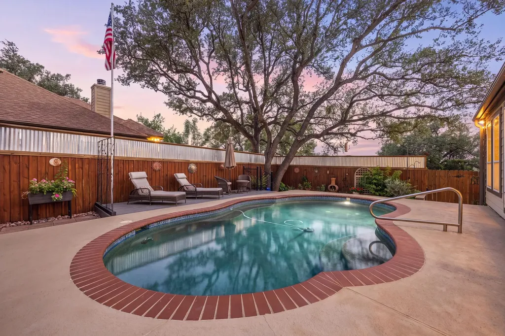 301 Riverview Drive Georgetown TX 78628
