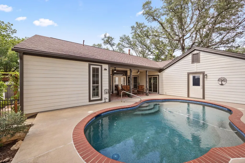 301 Riverview Drive Georgetown TX 78628