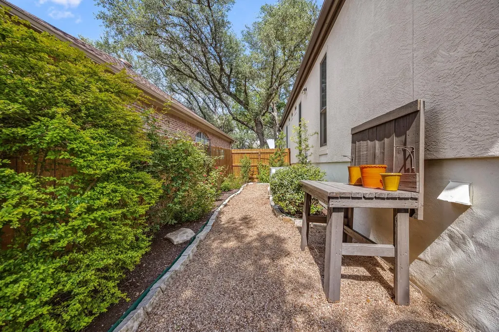 301 Riverview Drive Georgetown TX 78628