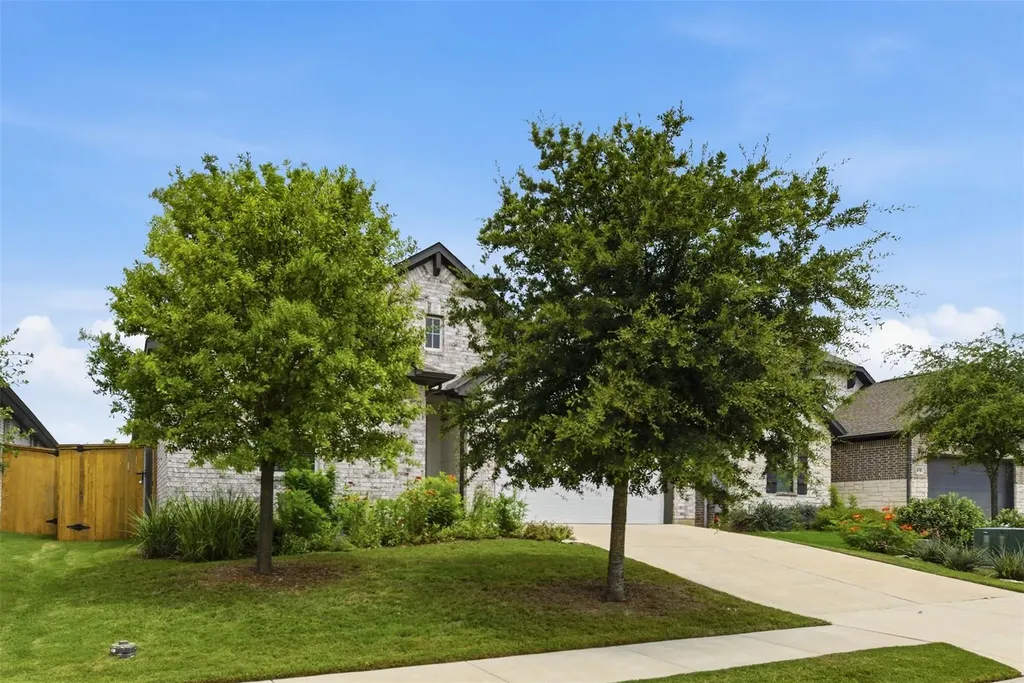 461 Coyote Creek Way Kyle TX 78640
