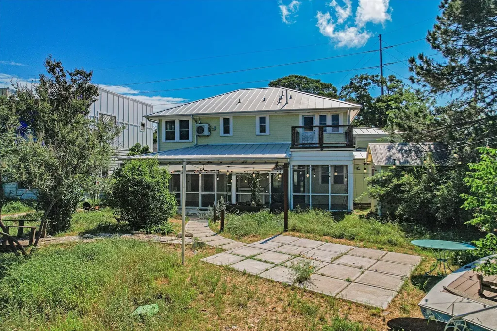 1150 San Bernard Street Austin TX 78702