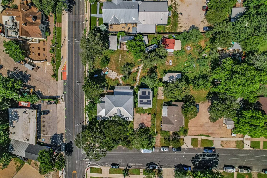 1150 San Bernard Street Austin TX 78702