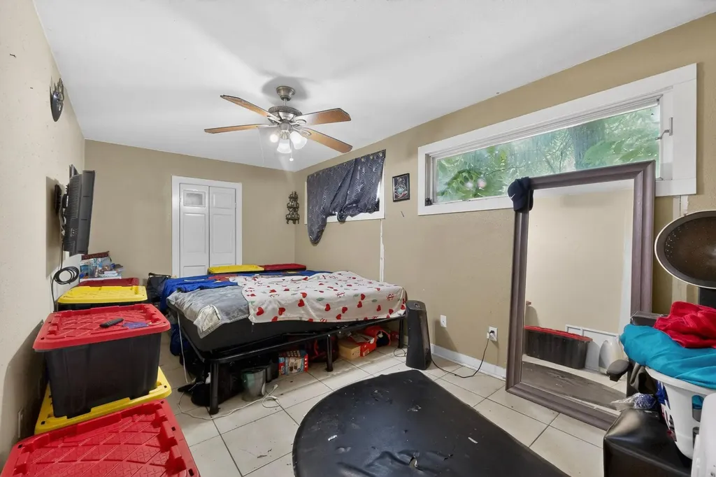 1302 1/2 Walnut Avenue E Austin TX 78702