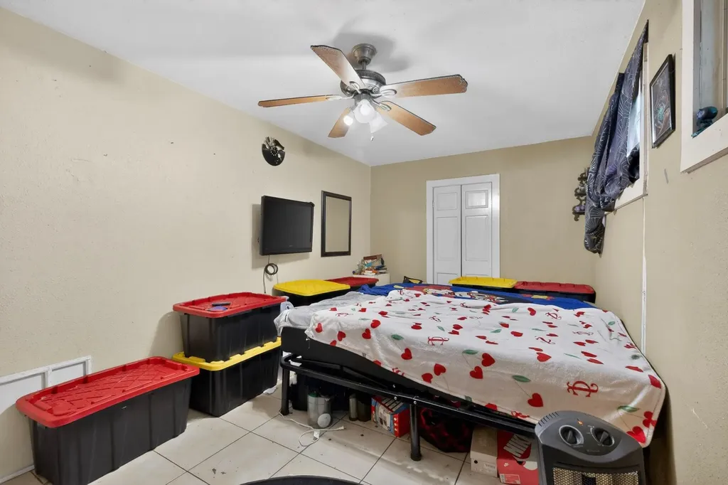1302 1/2 Walnut Avenue E Austin TX 78702