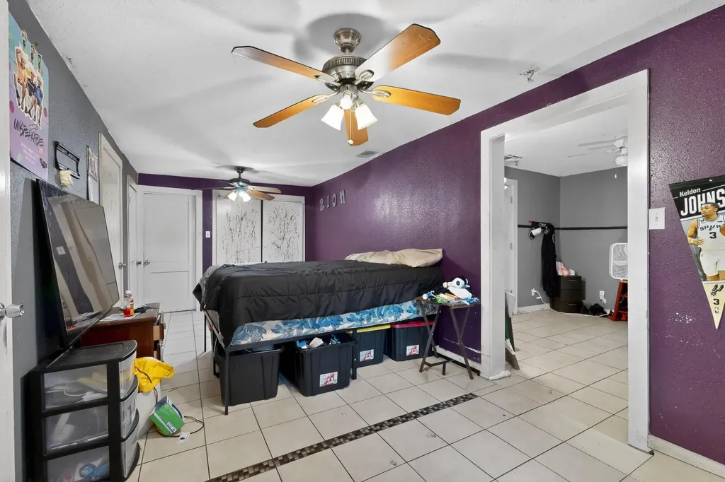 1302 1/2 Walnut Avenue E Austin TX 78702