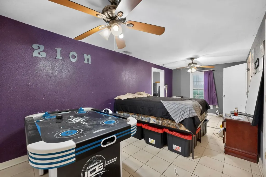 1302 1/2 Walnut Avenue E Austin TX 78702