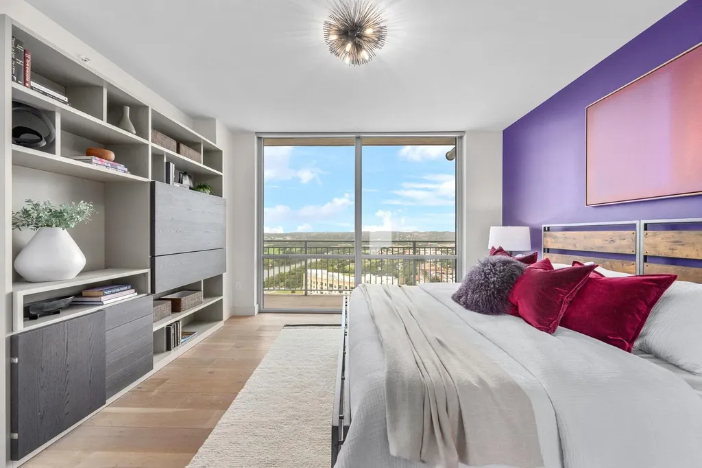 222 West Avenue Austin TX 78701