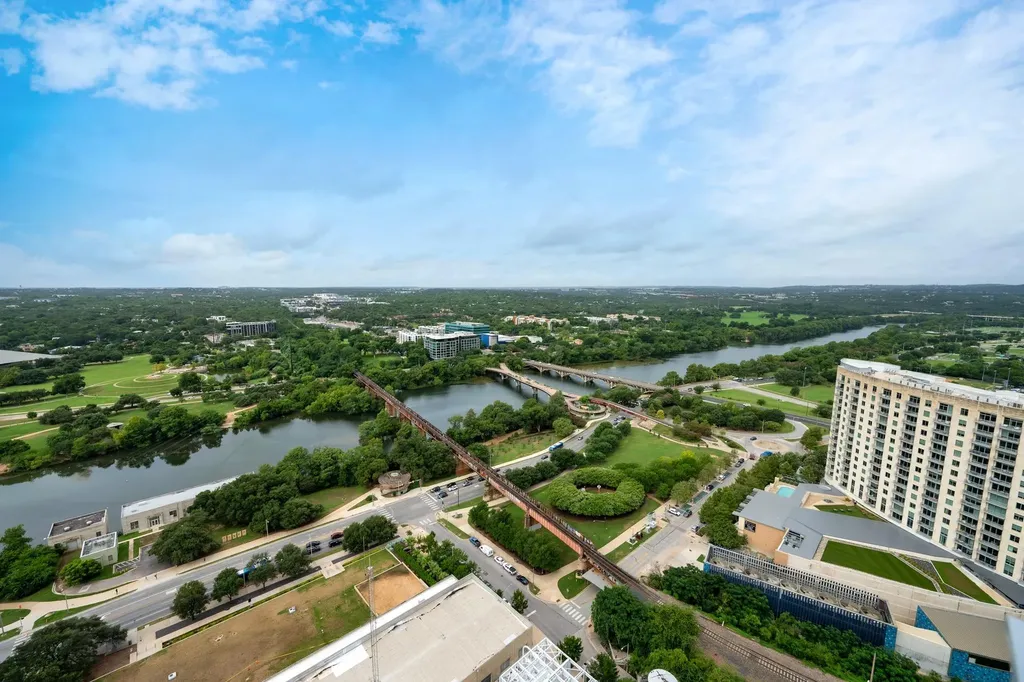 222 West Avenue Austin TX 78701