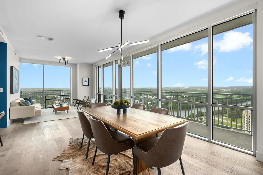 222 West Avenue Austin TX 78701