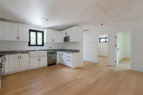 2945 Moss Street Austin TX 78722