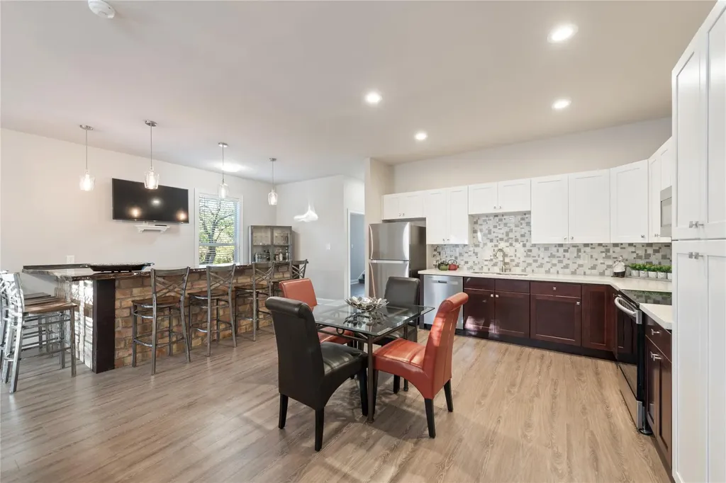 14415 Echo Bluff Austin TX 78737