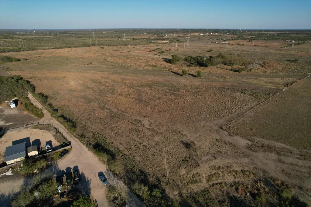 696 Williamson Road Lockhart TX 78644