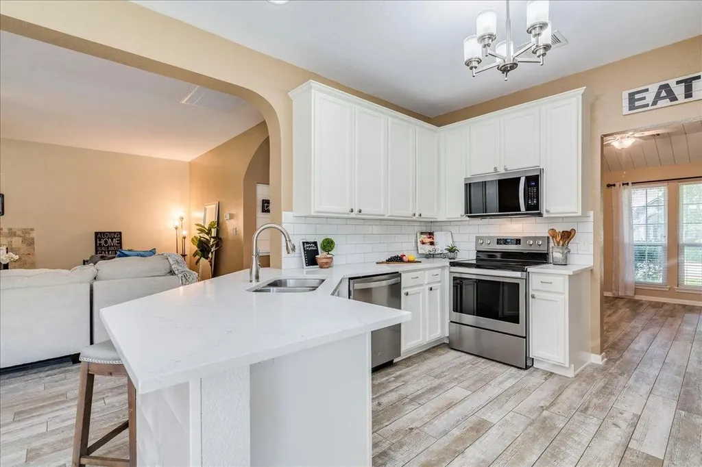 103 Nopal Lane Buda TX 78610