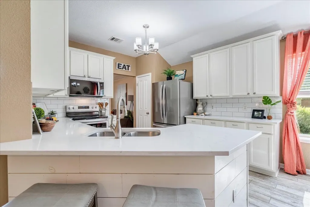 103 Nopal Lane Buda TX 78610